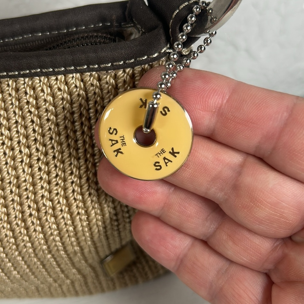 The SAK Tan and Brown Knit Leather Shoulder Bag w/ Hang Tag Leather Pad Bottom - Picture 3 of 16